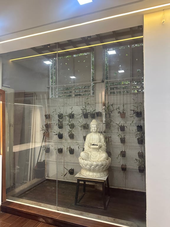 Office space thumbnail 12