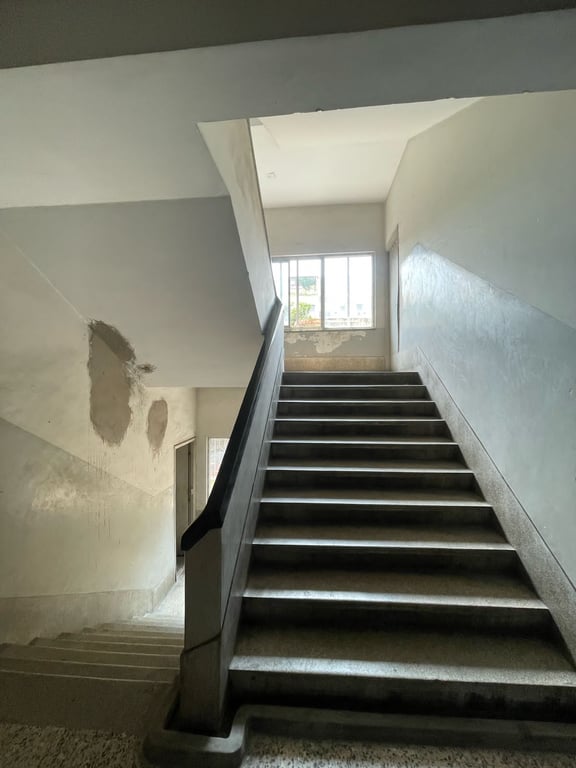 2 bhk flat sell in southern avenue thumbnail 7