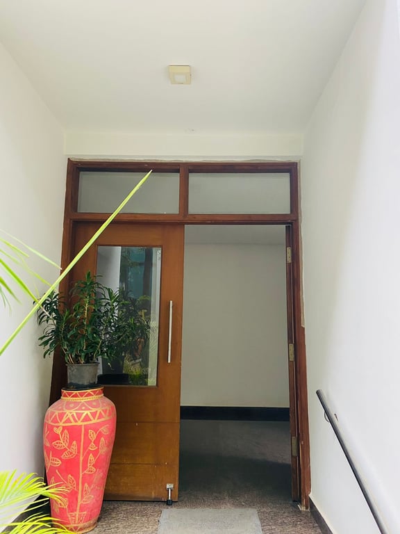 2BHK Apartment for Sale – Yellappa Chetty Layout, Ulsoor Road, Bangalore (Central Business District) thumbnail 14