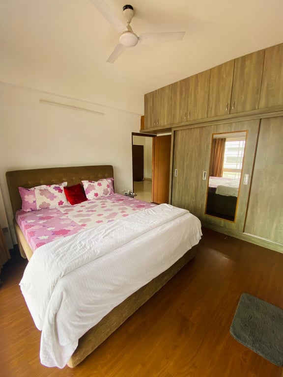 2BHK Apartment for Sale – Yellappa Chetty Layout, Ulsoor Road, Bangalore (Central Business District) thumbnail 5