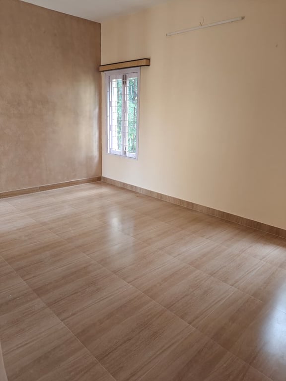 2 Bhk rent in golf green kolkata thumbnail 9