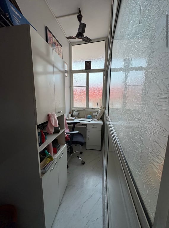 1bhk flat in Nehru Nagar Ghaziabad thumbnail 5