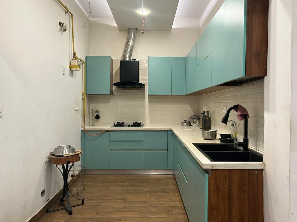 Panchsheel enclave furnished thumbnail 9