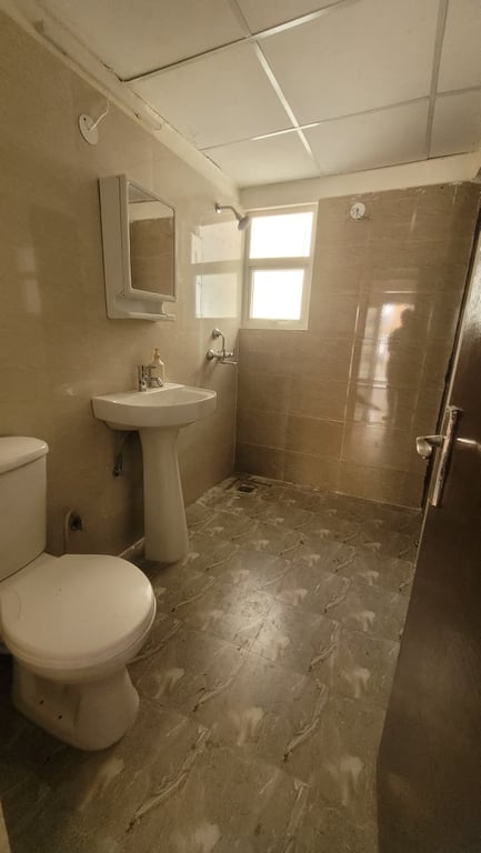 3BHK Flat for Rent in Amrapali Terrace Homes, Noida Extension – 1185 SQFT thumbnail 4