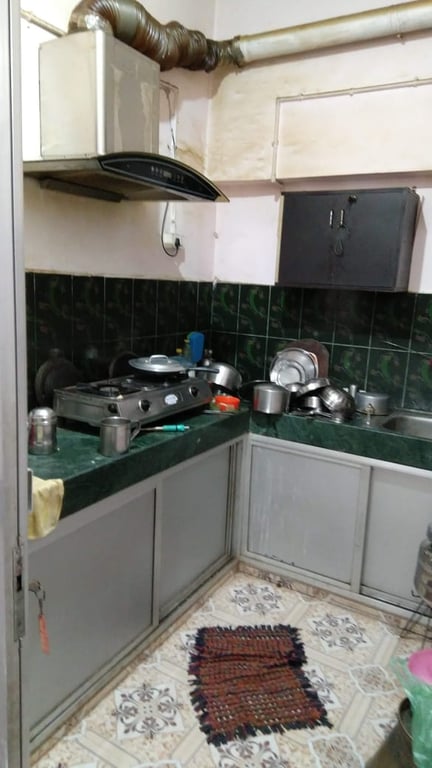 Old House For Sale thumbnail 5