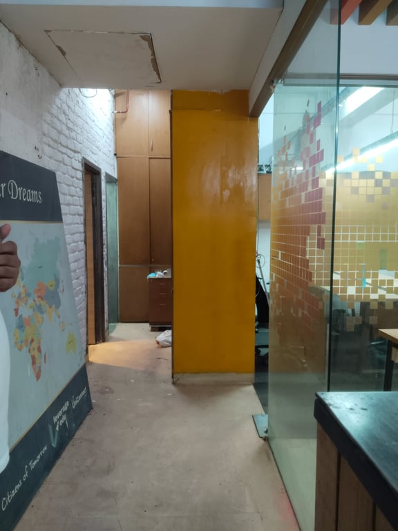 Commercial office space 1100 sqft thumbnail 8