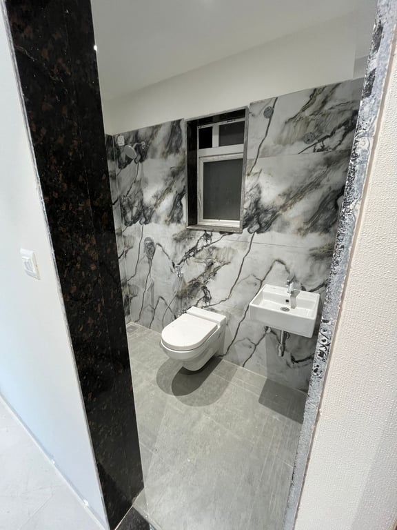 2bhk resale flat available in chembur east thumbnail 5