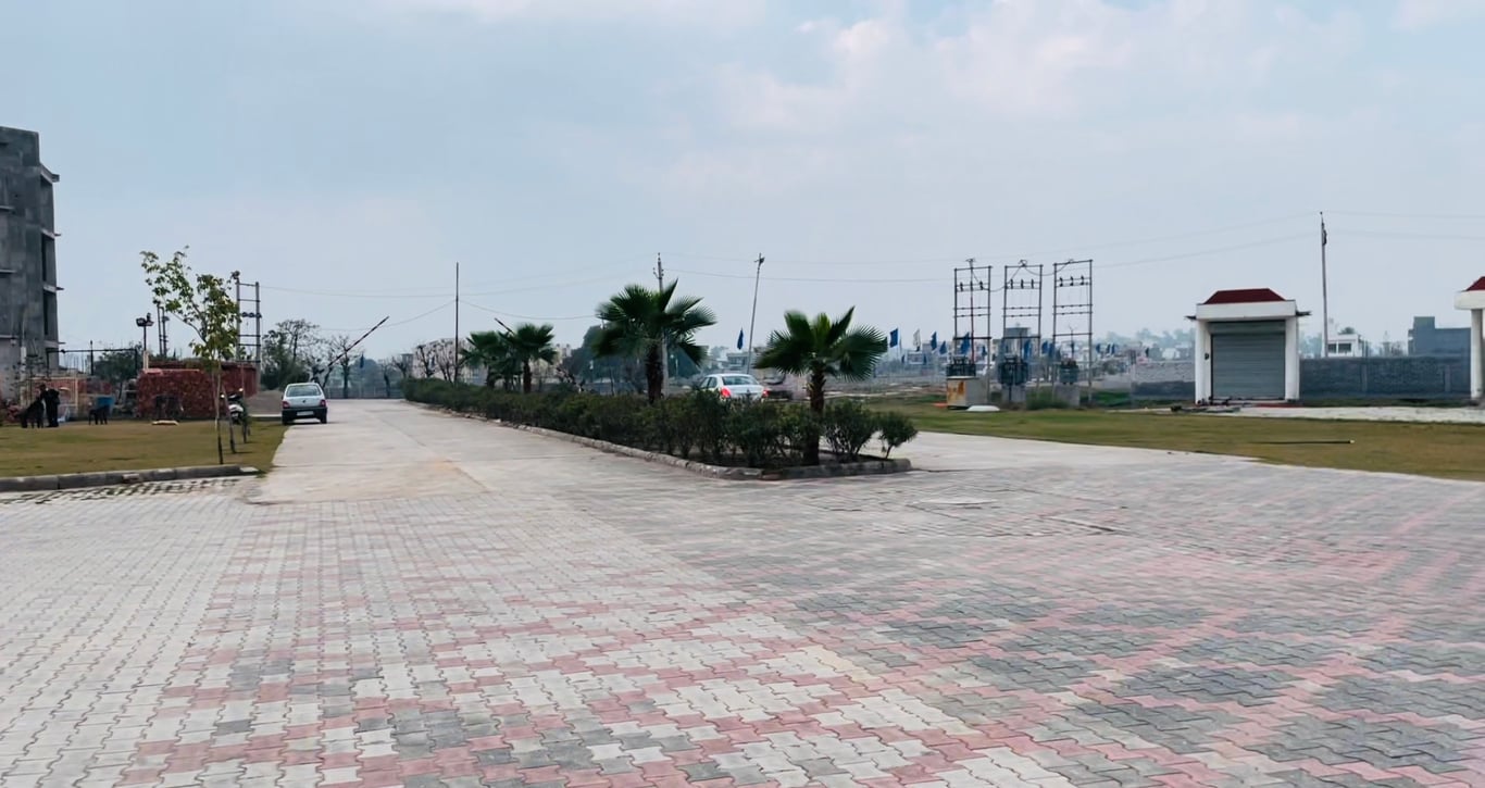 Patiala highway ( Chandigarh Royal City ) thumbnail 3