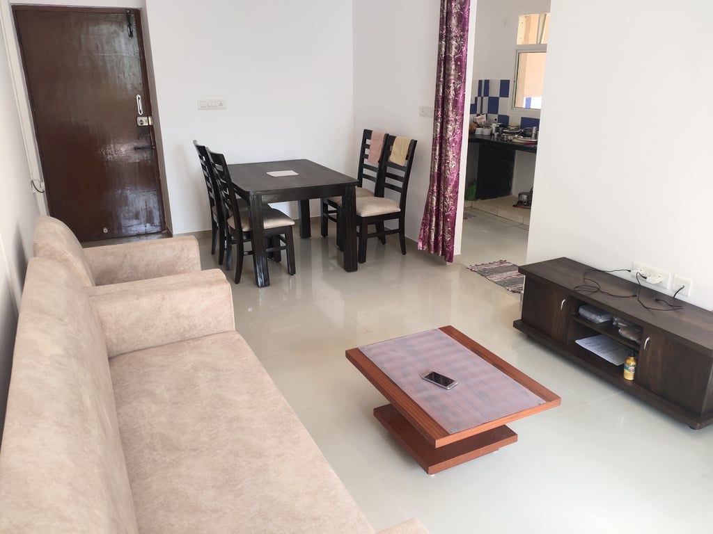 Specious 1 bhk flat at Singasandra, South Banglore thumbnail 2