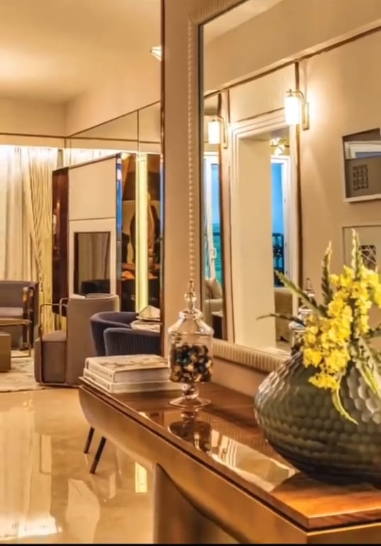 Noida sec 44, 3 bhk flat thumbnail 1