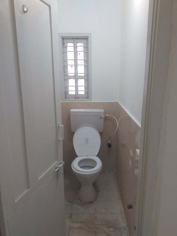 2 BHK in NEW BEL Road, Mathekere thumbnail 4