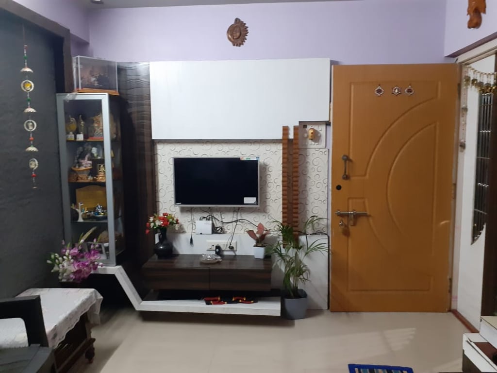 2BHK Flat for Sale & Rent – Gokul Residency, Althan Bhimrad Canal Road, Surat thumbnail 5