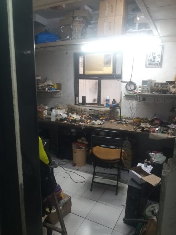 1RK Ground Floor Unit with Redevelopment Potential – Saibaba Nagar, Borivali West, Mumbai thumbnail 4