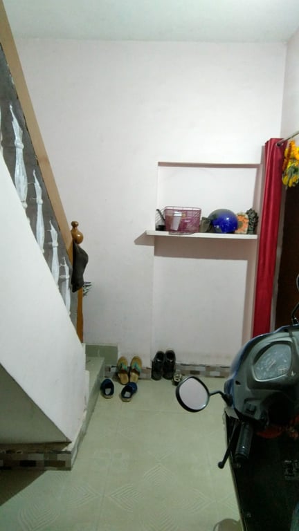 Old House For Sale thumbnail 17