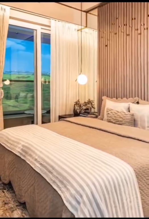 Noida sec 44, 3 bhk flat thumbnail 3