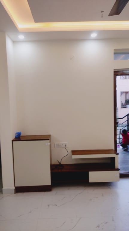 Spacious 3 BHK flat semi furnished near William pu college Bhuvaneshwari Nagar RT Nagar thumbnail 5