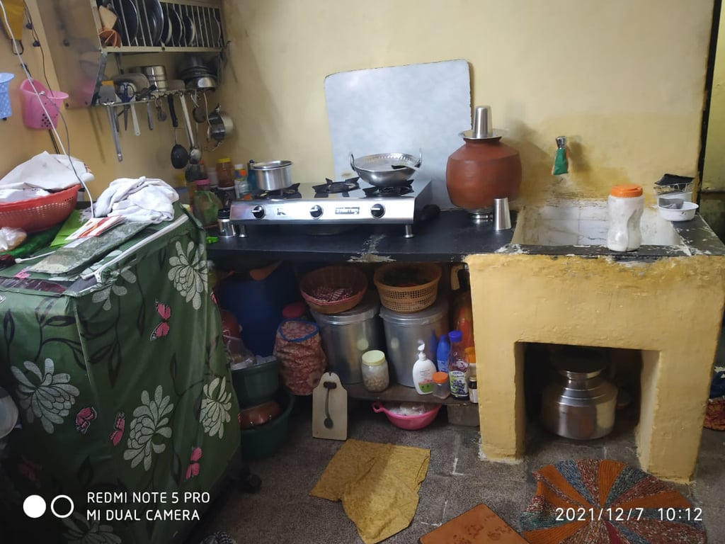 1 ROOM KITCHEN, SEC 8, KHANDA COLONY thumbnail 3