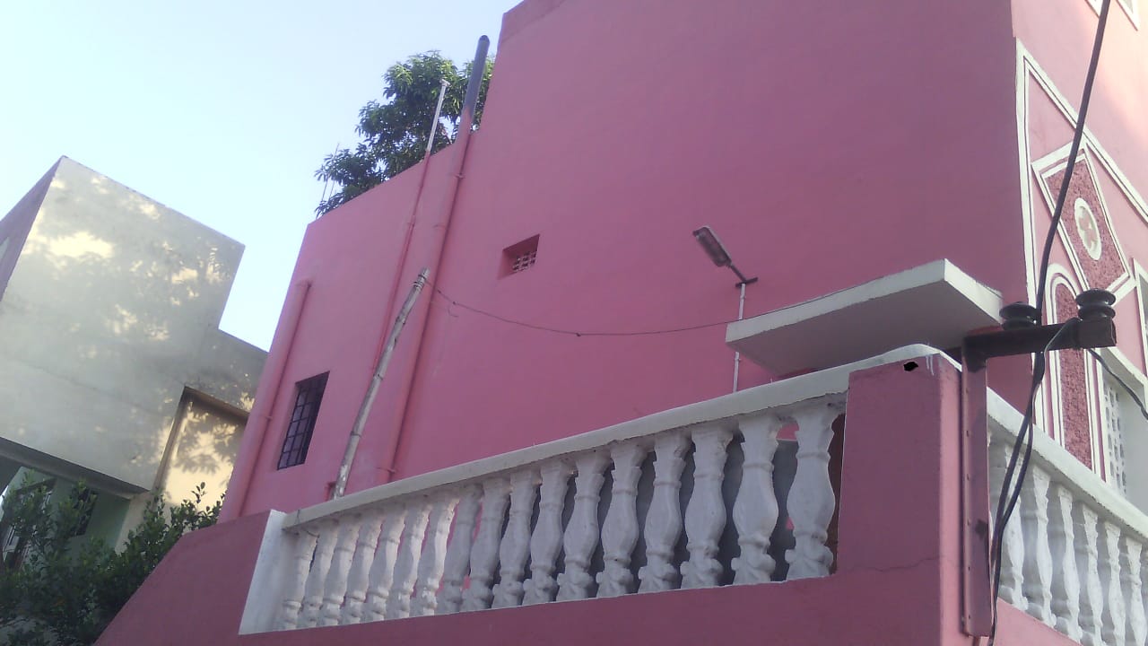 Old House For Sale thumbnail 3