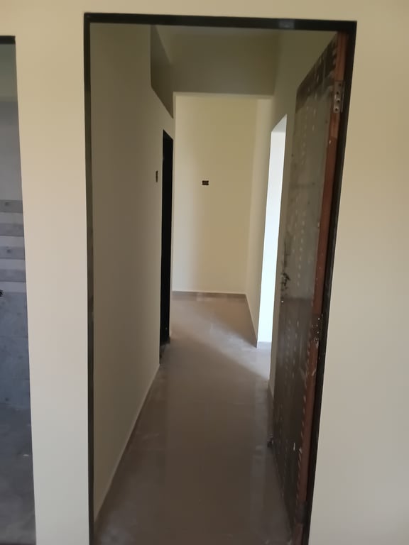 Central line me ghar cahiye lekin bujet nahi hai.. thumbnail 19