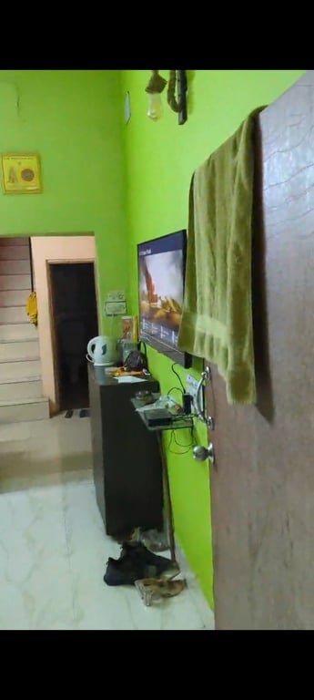 4bhk house for sale in Entally Ramlila maidan thumbnail 6