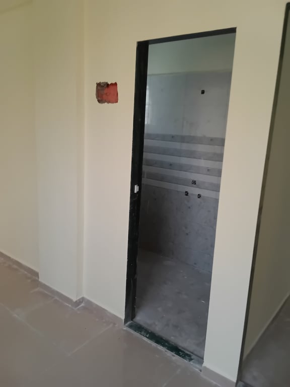 Central line me ghar cahiye lekin bujet nahi hai.. thumbnail 10