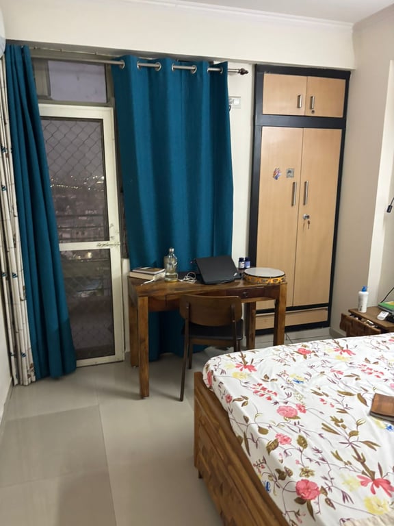 3 bhk + 2 washroom thumbnail 7