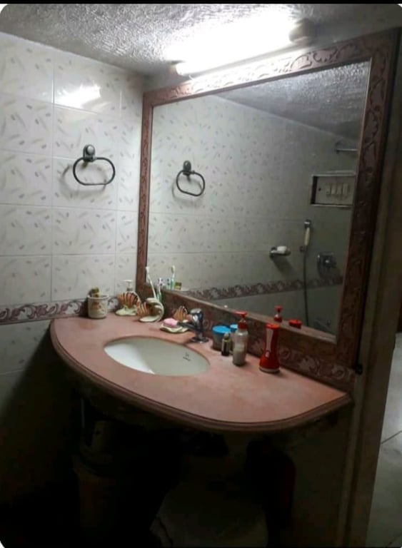 1bhk juhu versova link road thumbnail 1