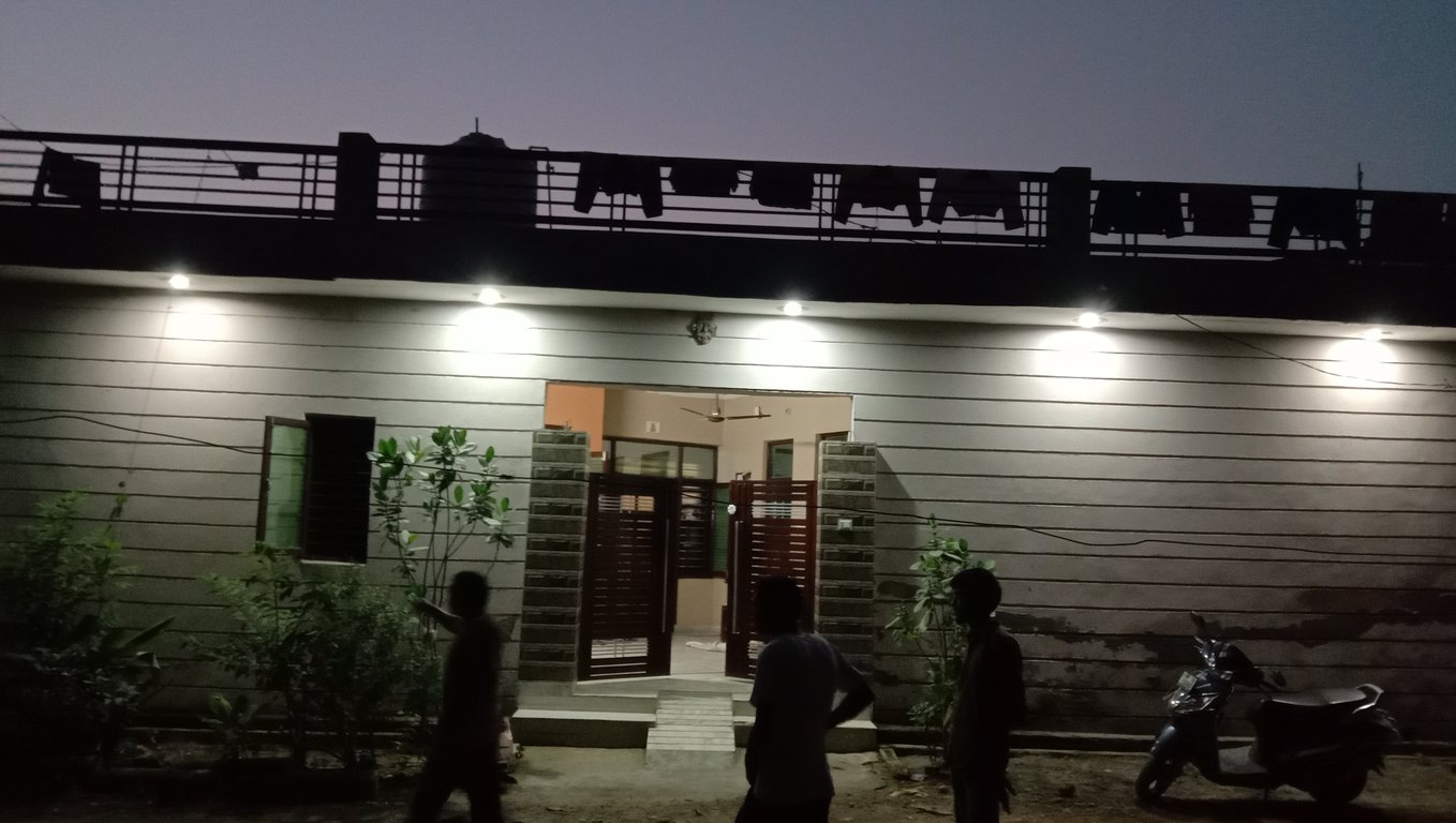 Spacious 4 BHK House For Sale (7 Marla) thumbnail 2