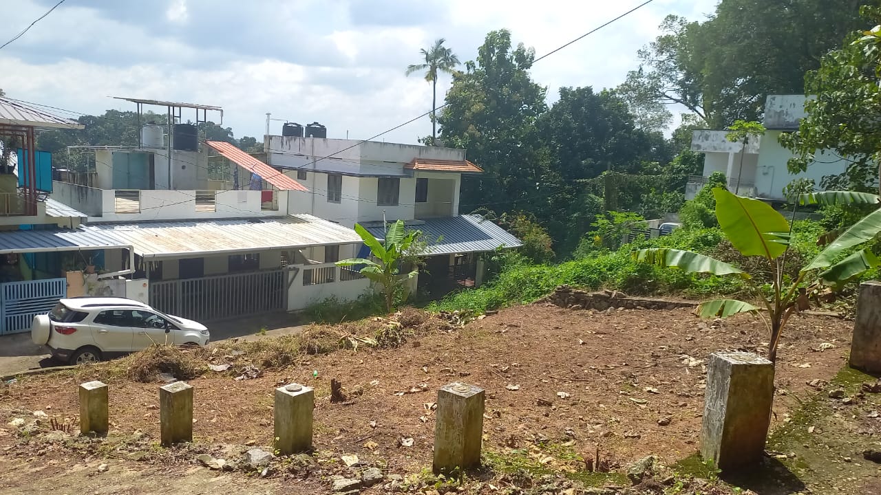 5 cents of residential plot for sale at chittazha. 6 lakhs per centTrivandrum. thumbnail 4