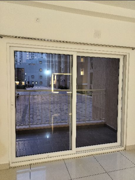 Spacious 3 bhk thumbnail 5