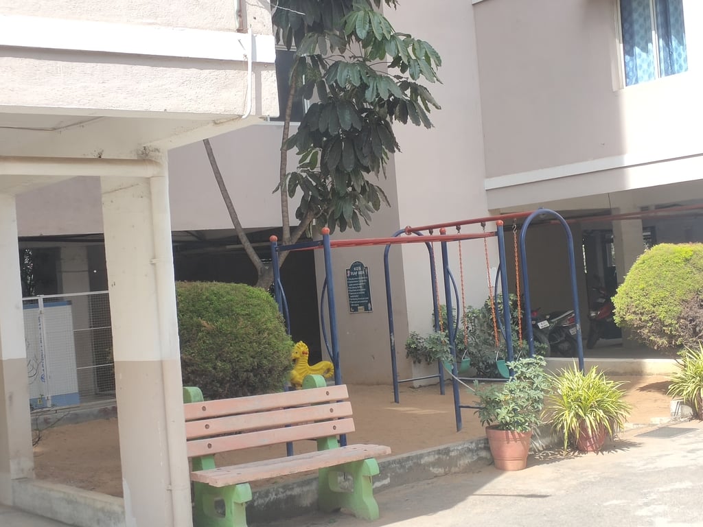 Specious 1 bhk flat at Singasandra, South Banglore thumbnail 14