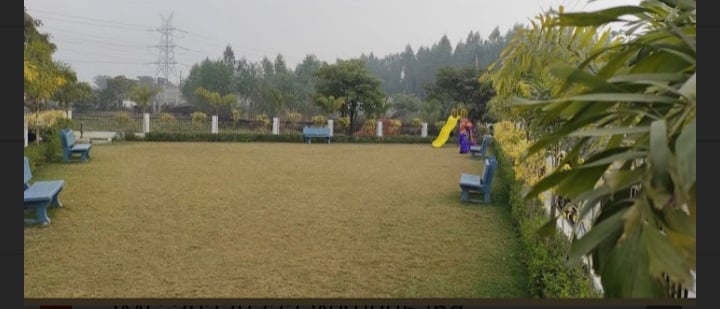 Row house in Gated Society thumbnail 3