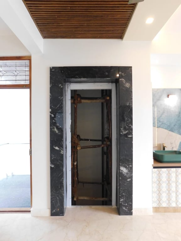 7BHK Independent House for Sale – Shubenclave, Harlur Main Road, Bengaluru thumbnail 2