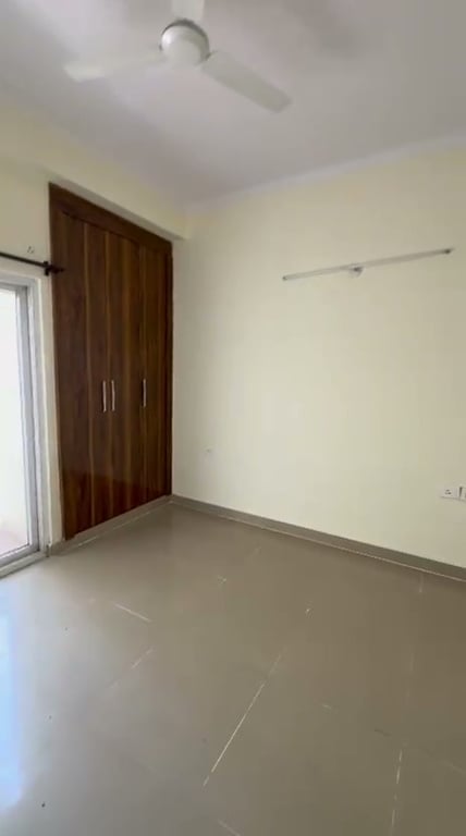 3BHK Apartment for Rent in Antriksh Kanball, Sector 77 Noida – 1170 SQFT thumbnail 5