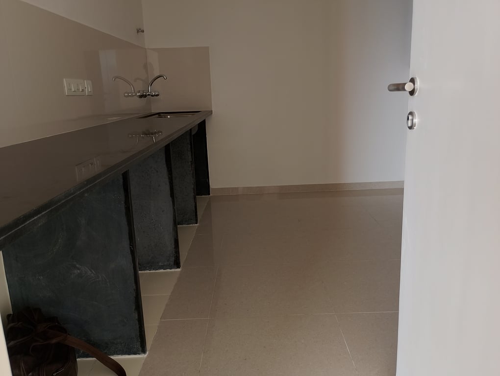 Hiranandani Fortune City thumbnail 7