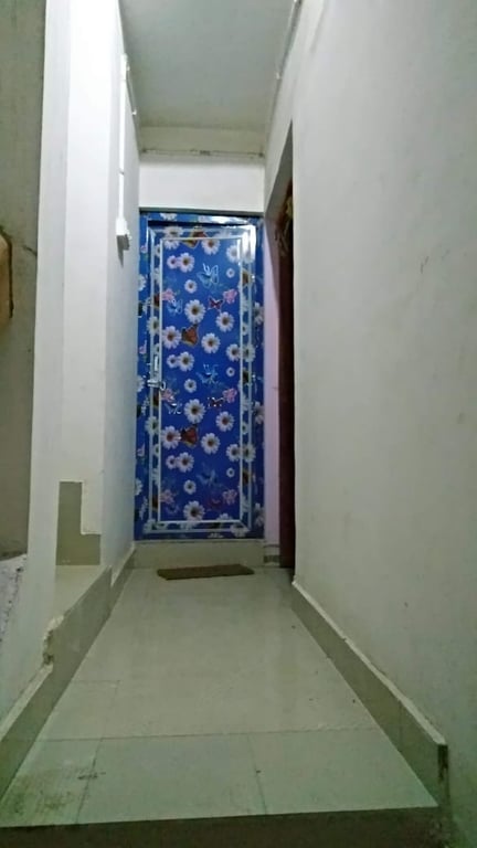 Old House For Sale thumbnail 11