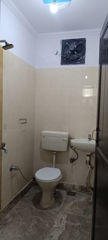 2bhk flat for Rent thumbnail 5