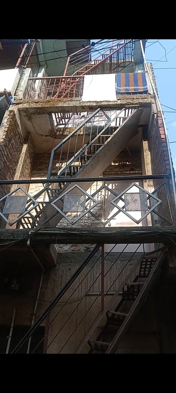 Independent house thumbnail 2