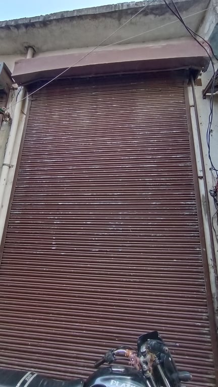 Commercial Shop thumbnail 1