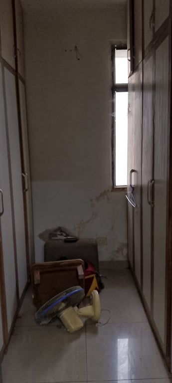 5BHK Penthouse Greater noida thumbnail 9