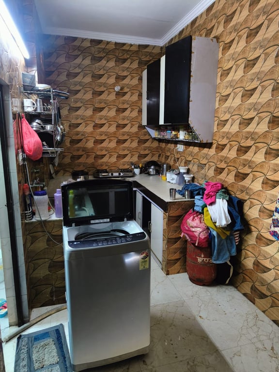 3rd and 4th floor for sale in Shalimar Bagh thumbnail 7