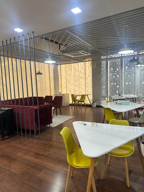 Office space thumbnail 6