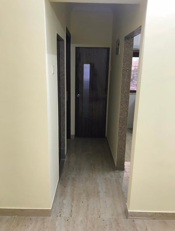 1bhk flat for rent available at Goregoan west thumbnail 6