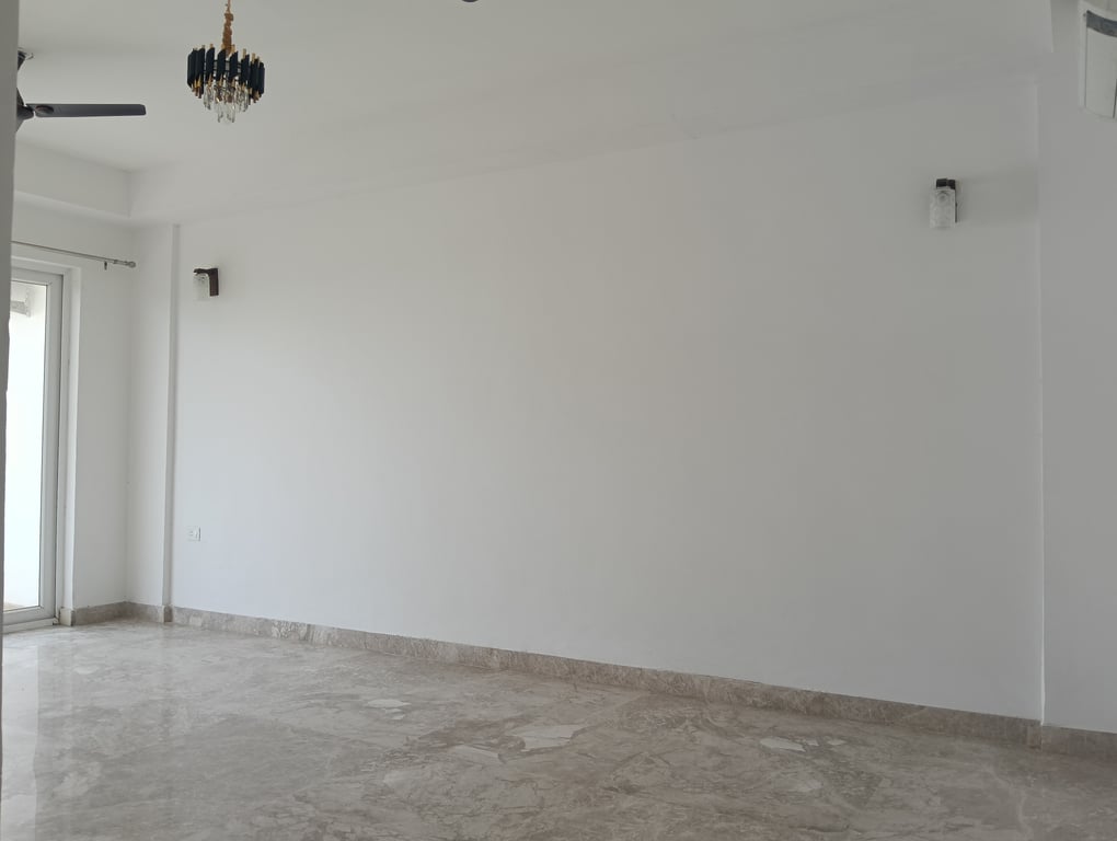 Luxury Builder floor 4.5 BHK dated community and all amenities - 1