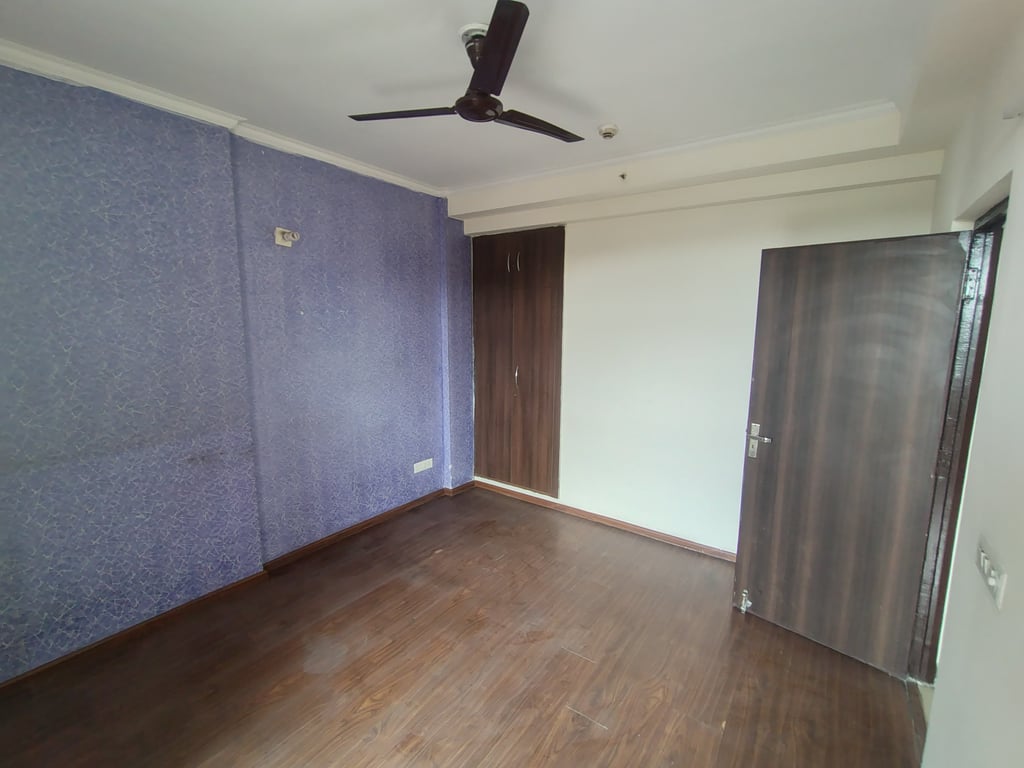 3 bhk + servent with washroom thumbnail 12