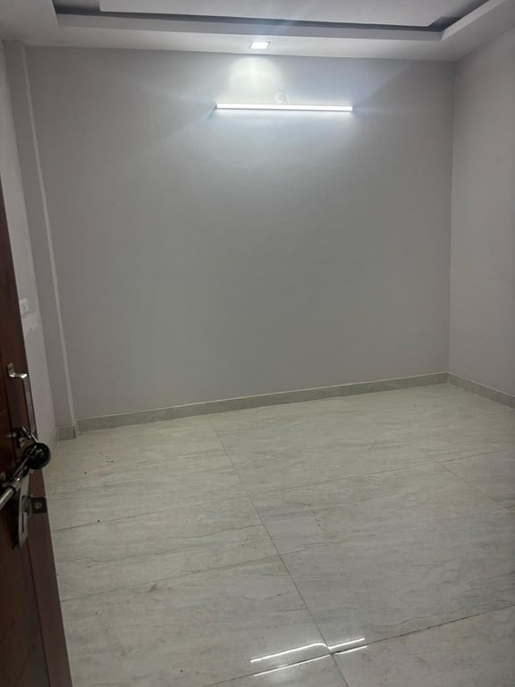 Villa near lulu mall ke just opposite friends colony ke pass thumbnail 9