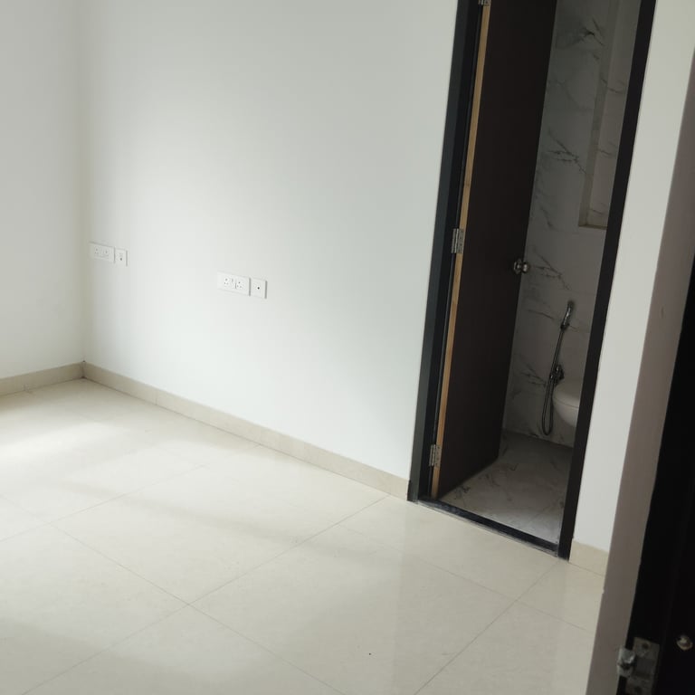 1/2BHK ready to move available in kurla west thumbnail 11