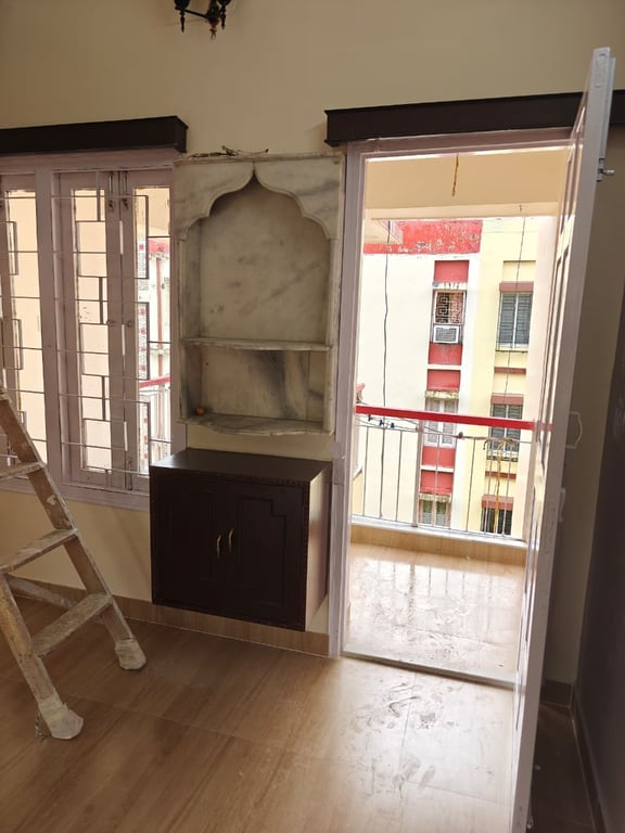 2 Bhk rent in golf green kolkata thumbnail 15