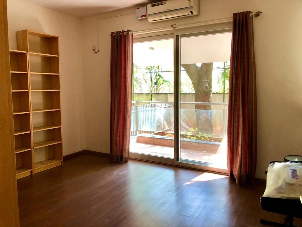 RENT - Spacious 3 BHK in CBD at Rest House Road, Off. M.G Road, Bangalore thumbnail 7
