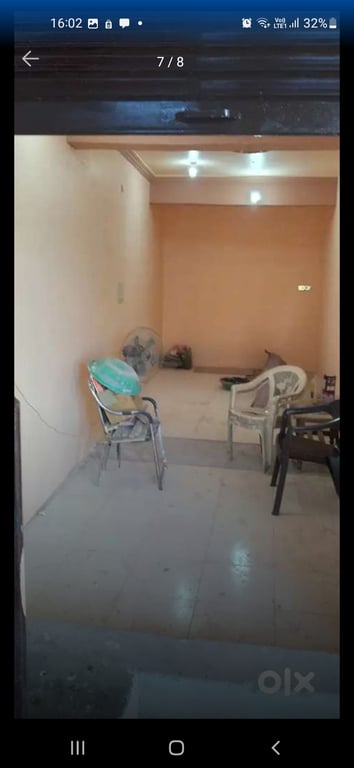 Commercial shop on prime location thumbnail 2